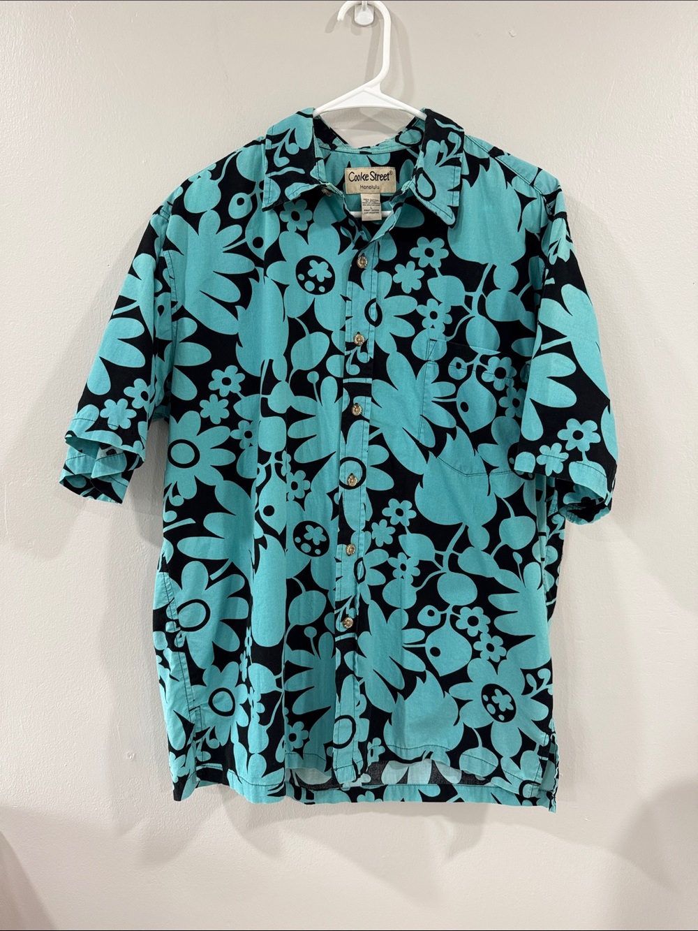 Vintage Cooke Men's Teal & Black retro Floral aloha Hawaiian Button-Up Shirt